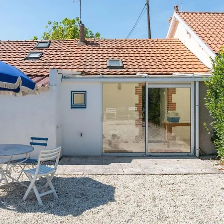 Maison Avec Terrasse Proche Des Commerces בית נופש פורניק