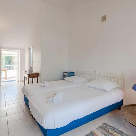 Maison Avec Terrasse Proche Des Commerces *